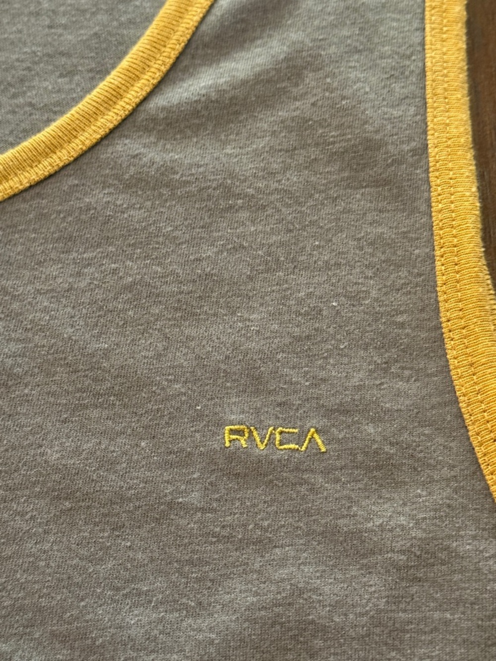 RVCA Men's Tank Large - Picture 3 of 4